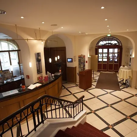 Martas Albrechtshof Otel 3*