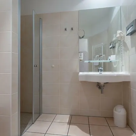 Albrechtshof Hotel 3*
